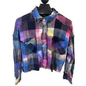 Oli & Hal Tie Dye Plaid Distressed Cropped Button Up Shirt Women's Medium